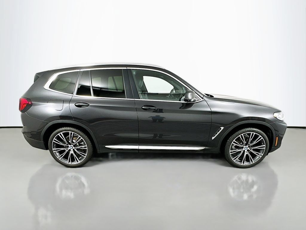 Certified 2023 BMW X3 xDrive30i w/ Premium Package w/ZPA AWD/4WD image 4