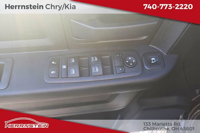 Used 2024 RAM 2500 Tradesman w/ Chrome Appearance Group AWD/4WD image 14