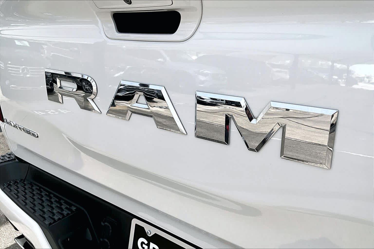 Used 2025 RAM 1500 Limited AWD/4WD image 30