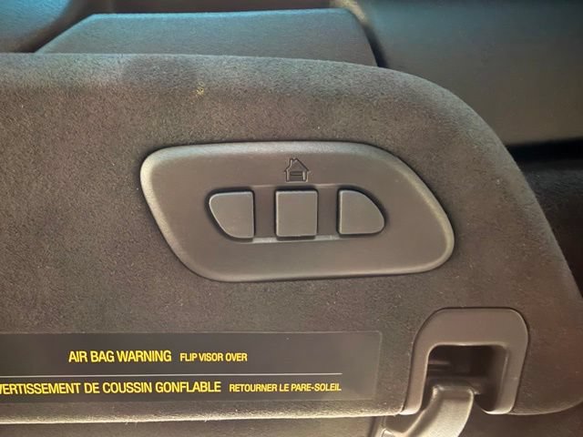 Used 2024 Chevrolet Corvette Stingray Premium Cpe w/ Body-Color Dual Roof Package RWD image 34