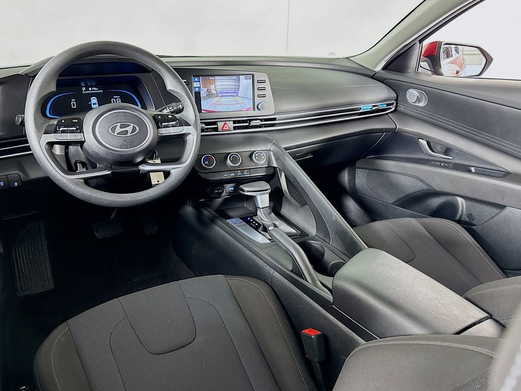 Used 2024 Hyundai Elantra SE image 26