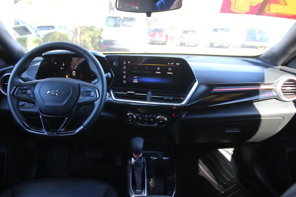 Used 2024 Chevrolet Trax RS image 23