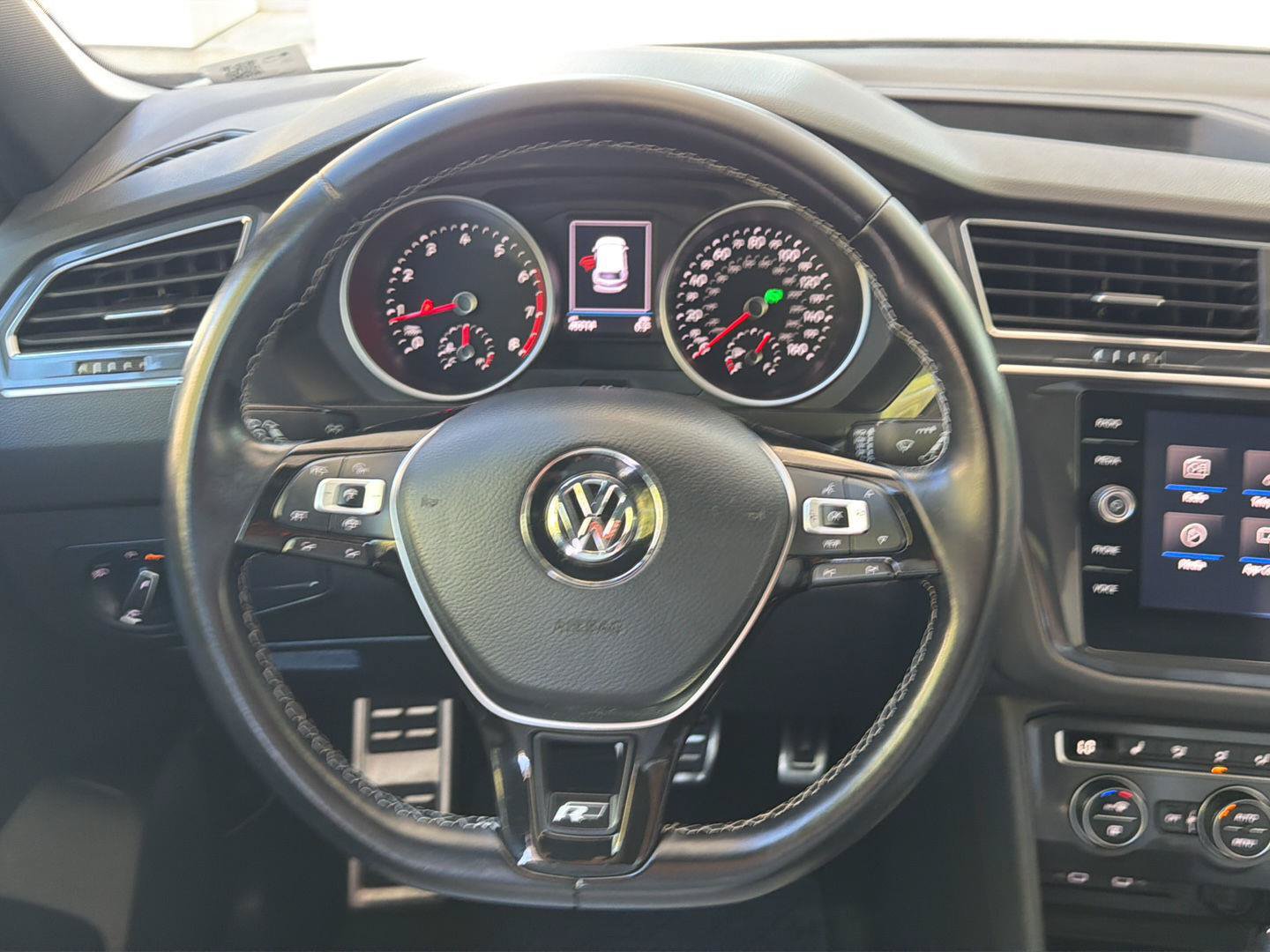 Certified 2021 Volkswagen Tiguan SE R-Line FWD image 19