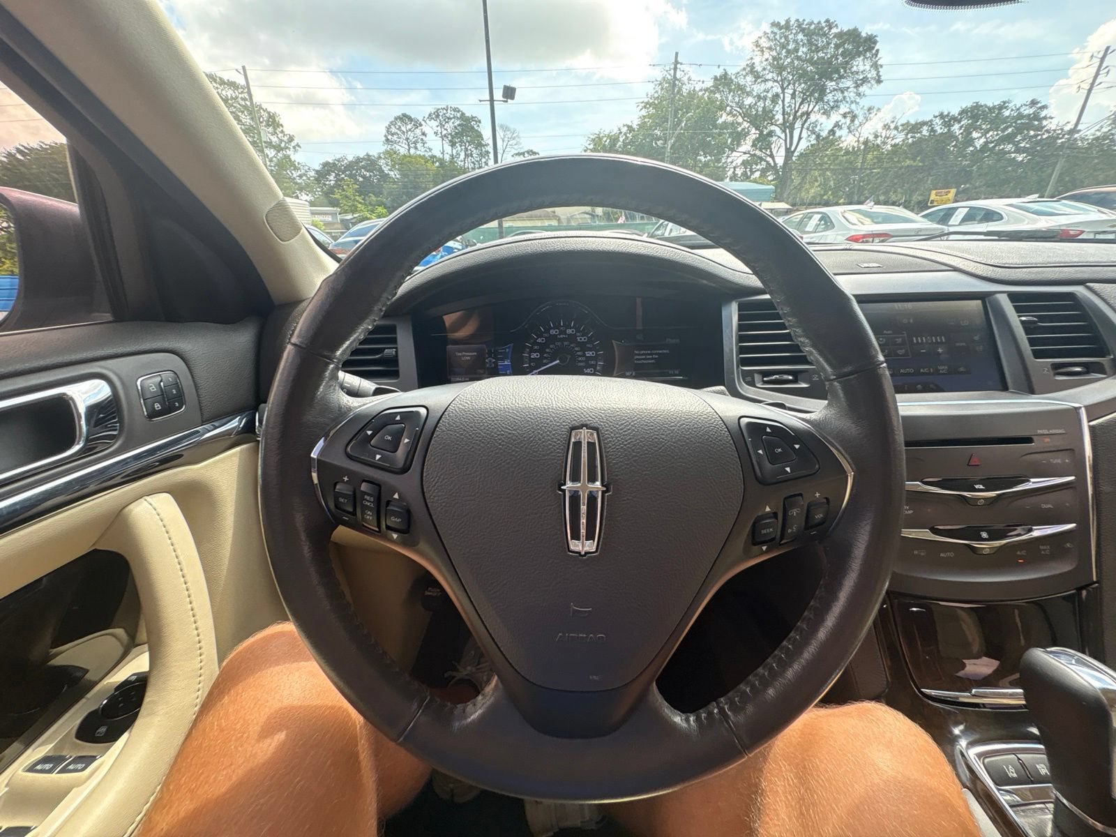 Used 2015 Lincoln MKS w/ Equipment Group 101A FWD image 23