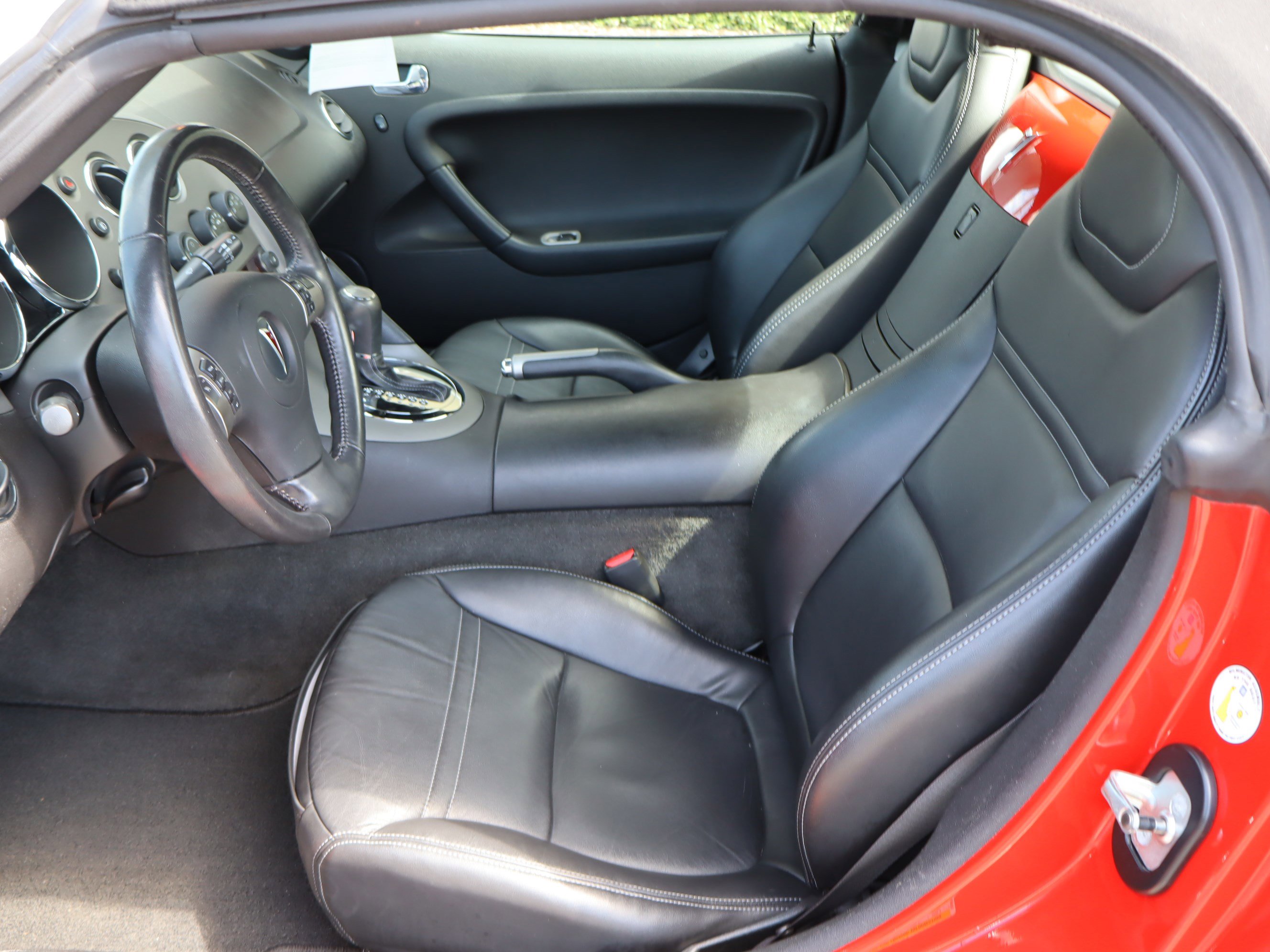 Used 2007 Pontiac Solstice Convertible w/ Premium Package image 14