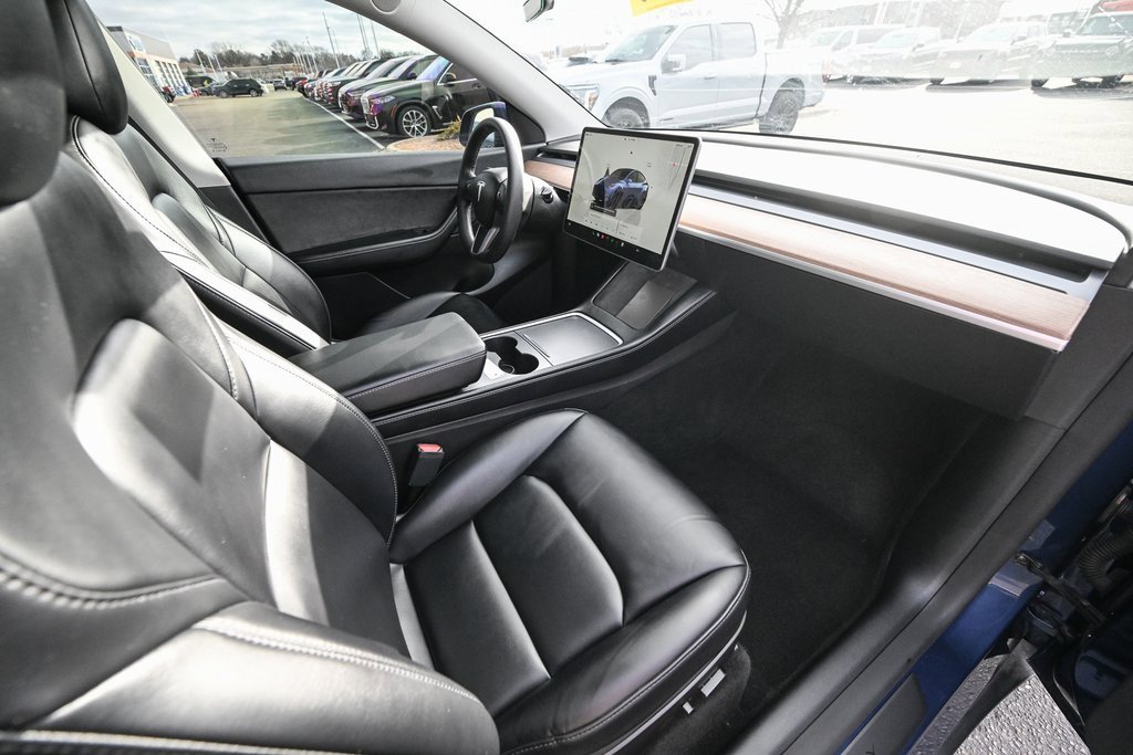 Used 2022 Tesla Model Y Performance image 25