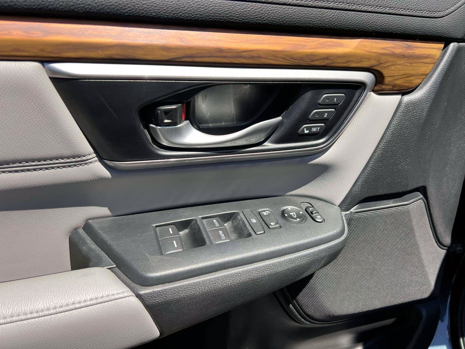 Certified 2018 Honda CR-V Touring image 16
