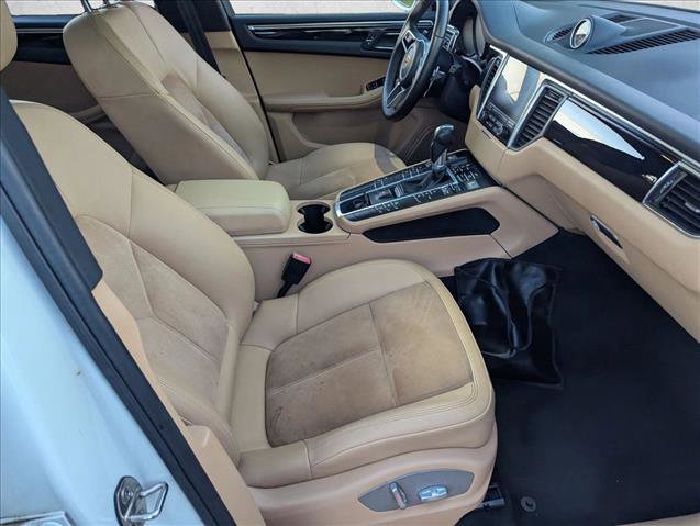 Used 2018 Porsche Macan image 21