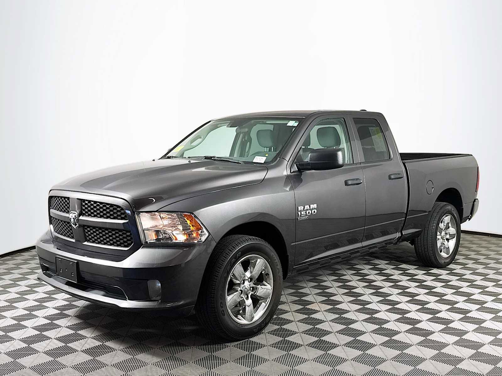 Used 2019 RAM 1500 Express w/ Express Value Package image 1