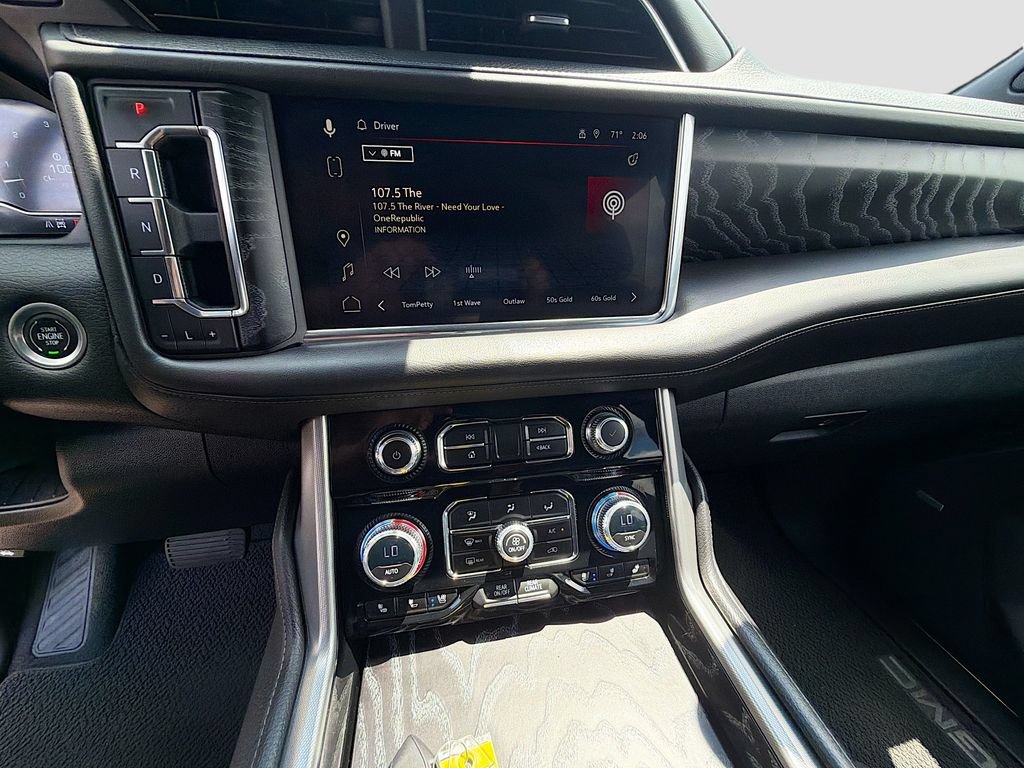 Used 2023 GMC Yukon Denali AWD/4WD image 31