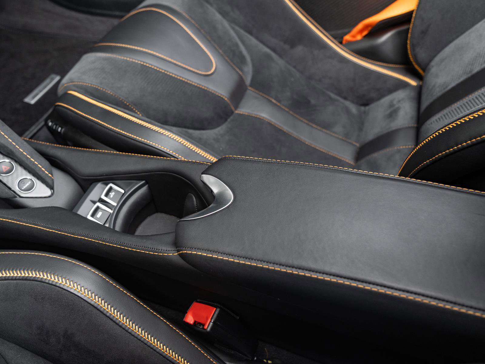 Used 2020 McLaren 720S Luxury image 35