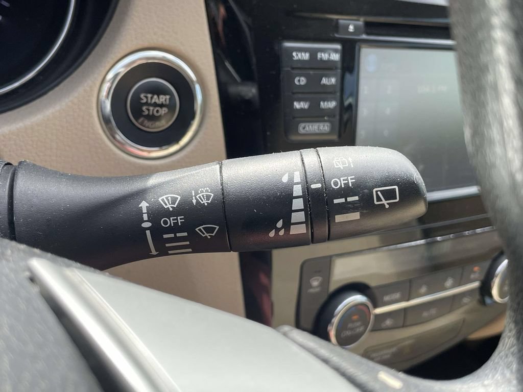 Used 2016 Nissan Rogue SV w/ SV Premium Package FWD image 31