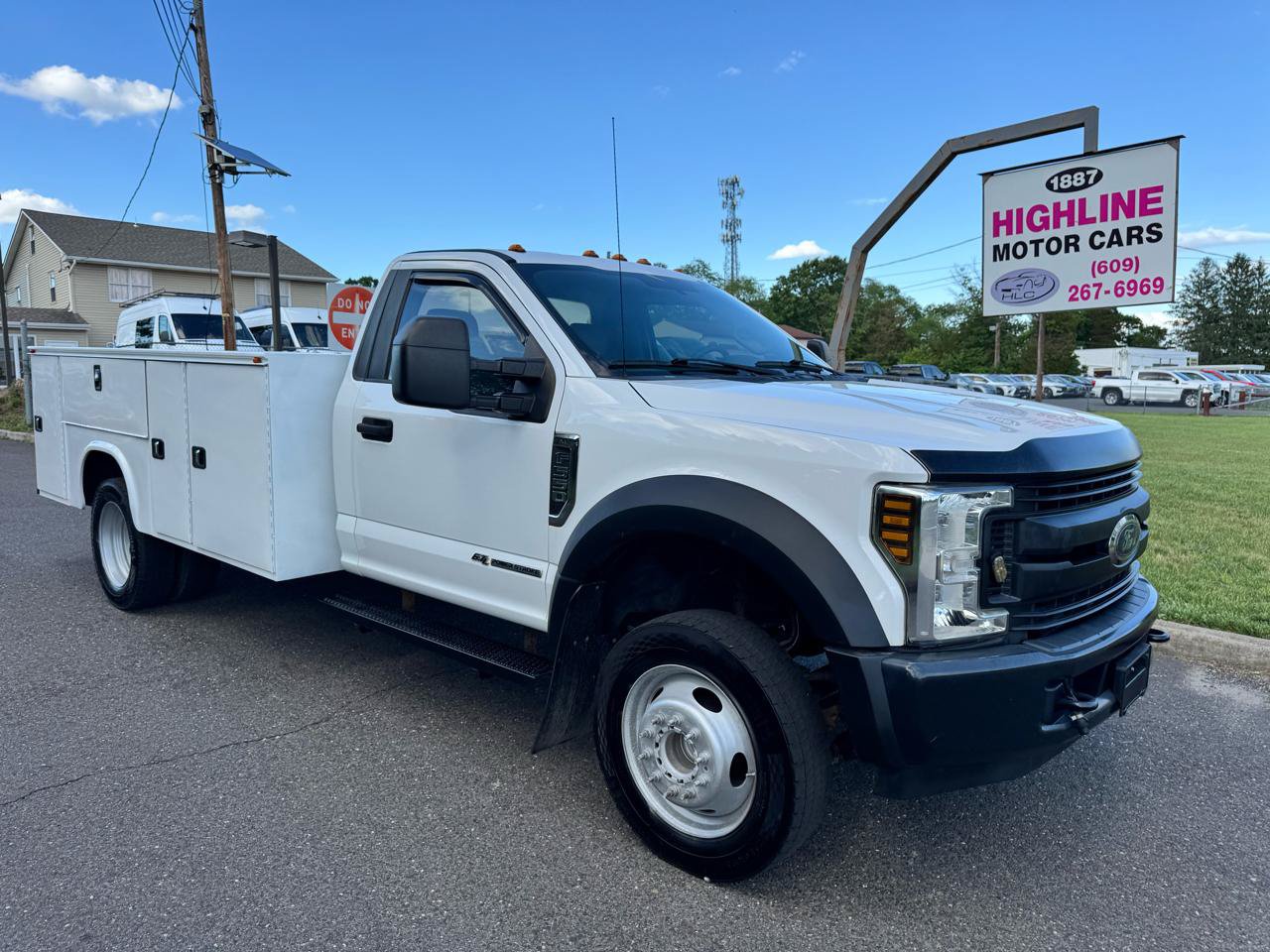 Used 2019 Ford F550 2WD Regular Cab Super Duty image 3