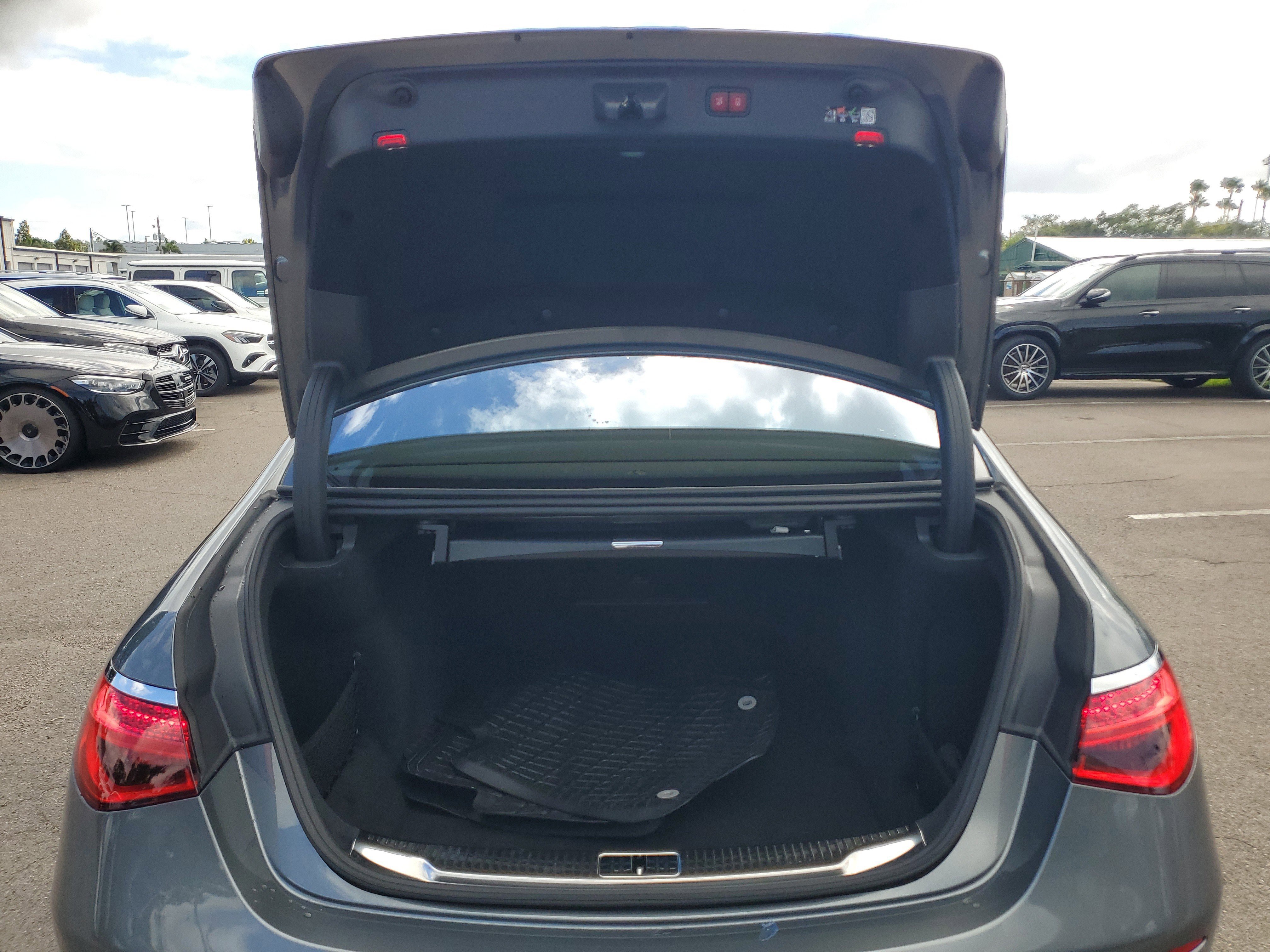 New 2026 Mercedes-Benz S 580 4MATIC Sedan image 8