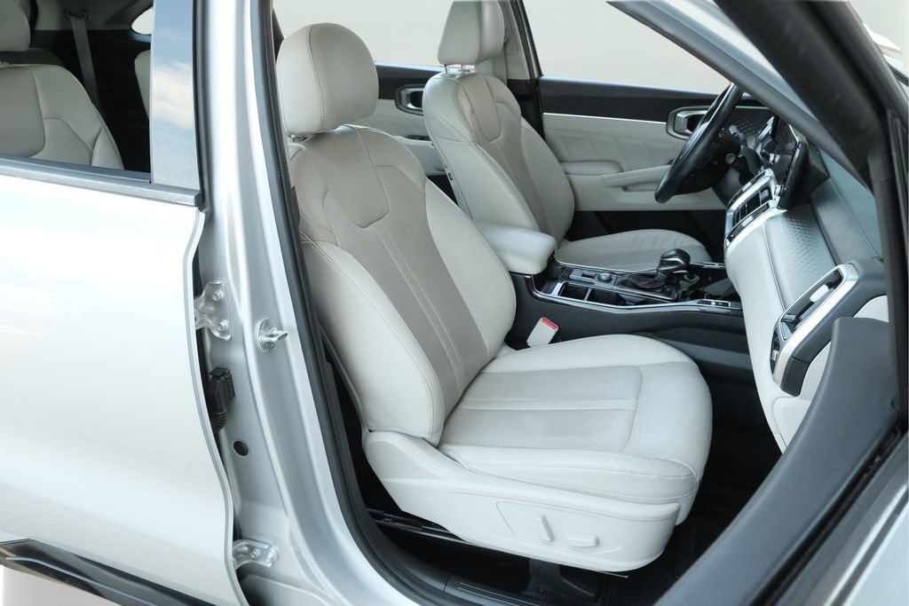 Used 2022 Kia Sorento SX FWD image 29