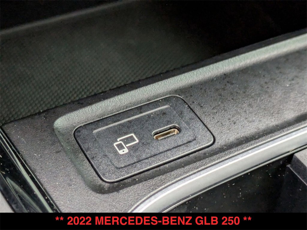 Used 2022 Mercedes-Benz GLB 250 4MATIC image 24