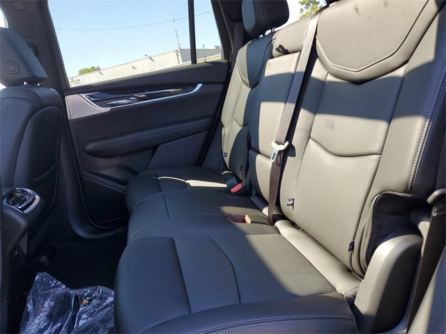 New 2025 Cadillac XT6 Premium Luxury w/ LPO, ONYX Package image 27