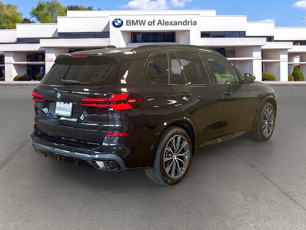 New 2026 BMW X5 xDrive40i w/ M Sport Package AWD/4WD image 5