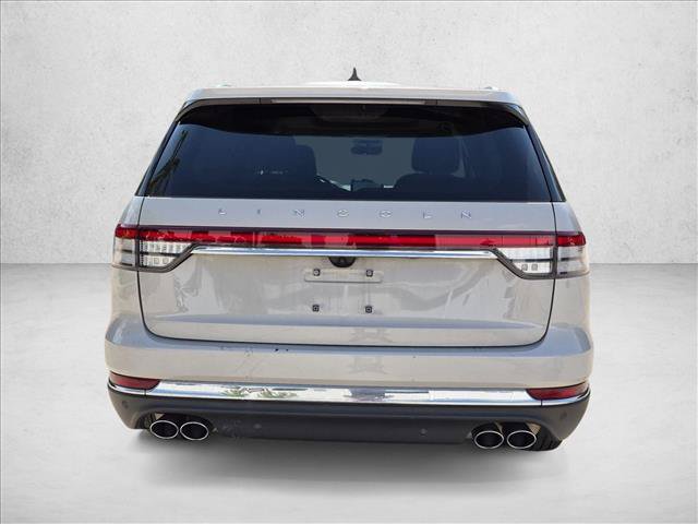 Used 2023 Lincoln Aviator 2WD w/ Premium Package image 6
