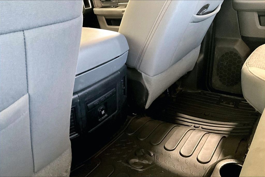 Used 2017 RAM 1500 Outdoorsman image 11