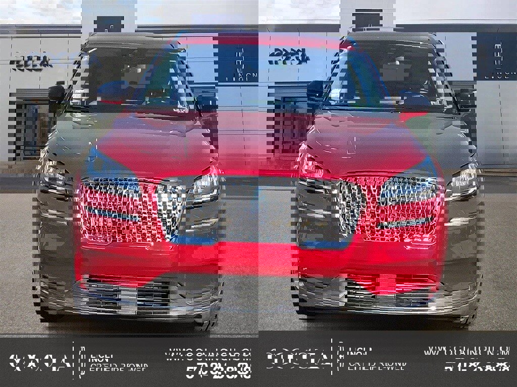 Certified 2022 Lincoln Corsair AWD w/ Equipment Group 101A image 2