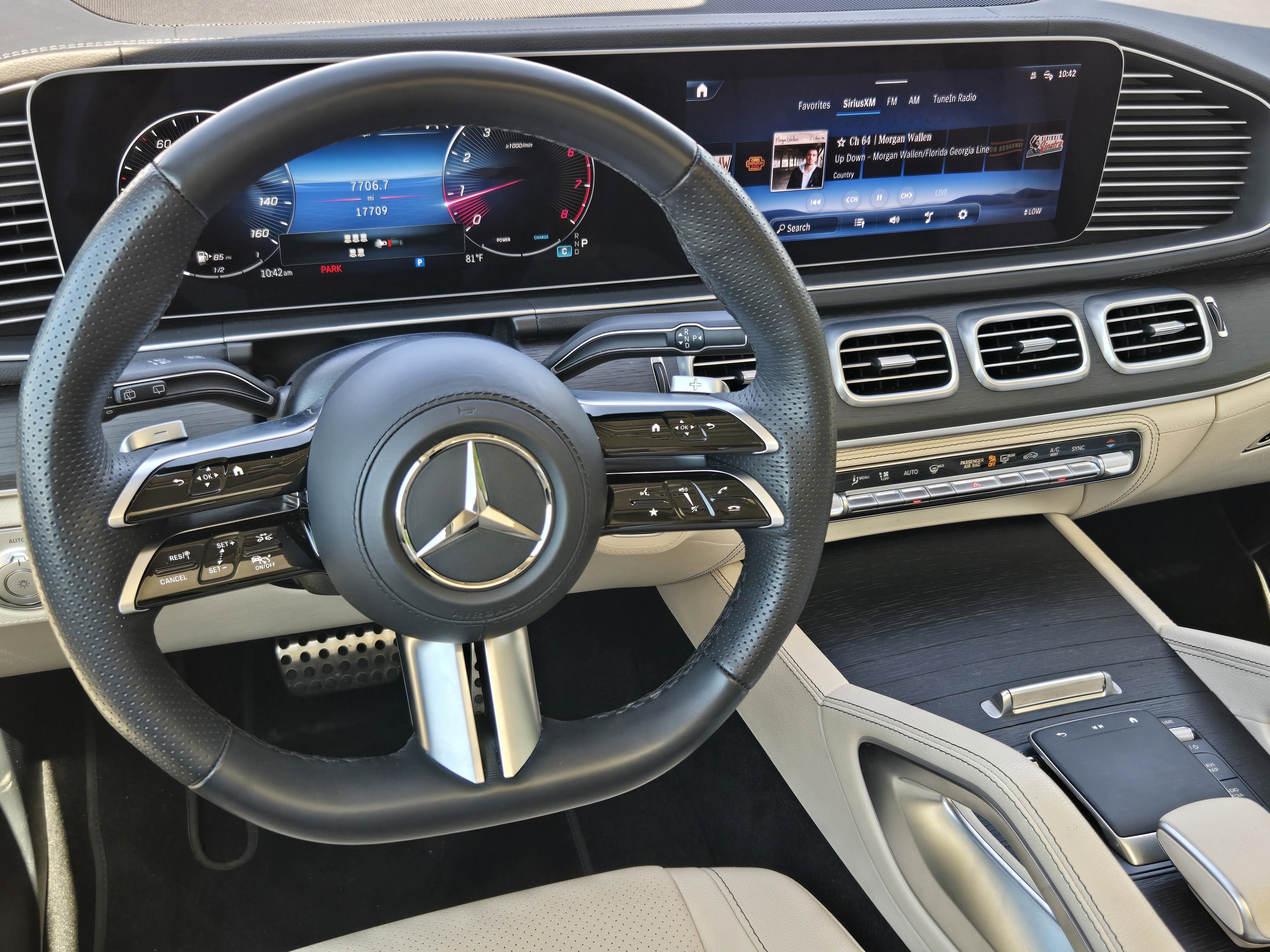 Used 2025 Mercedes-Benz GLS 450 4MATIC image 21