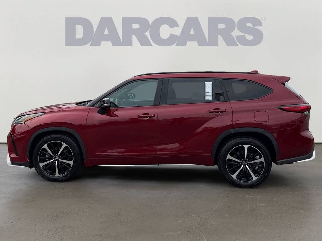Used 2022 Toyota Highlander XSE w/ Protection Package #3 (TMS) AWD/4WD image 4