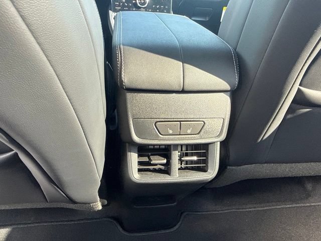 New 2027 GMC Terrain Elevation w/ Elevation Premium Package AWD/4WD image 18