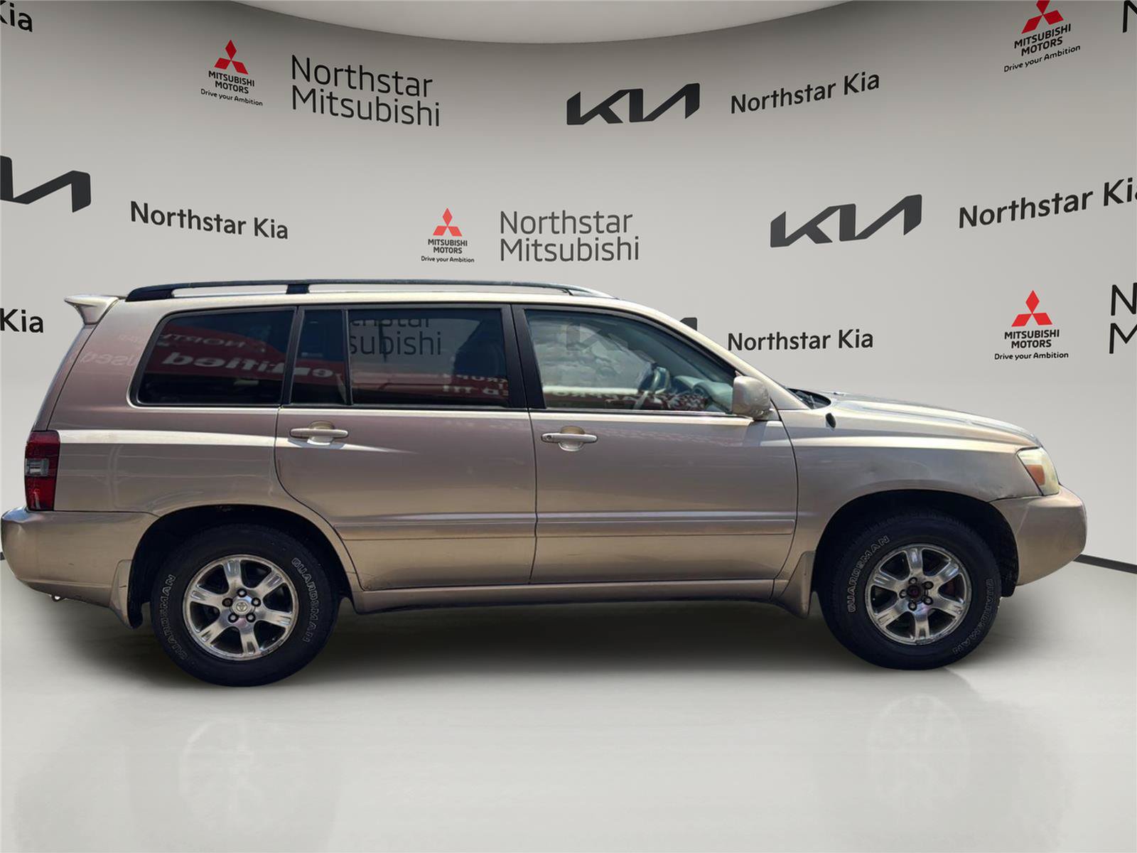 Used 2004 Toyota Highlander 2WD V6 image 6