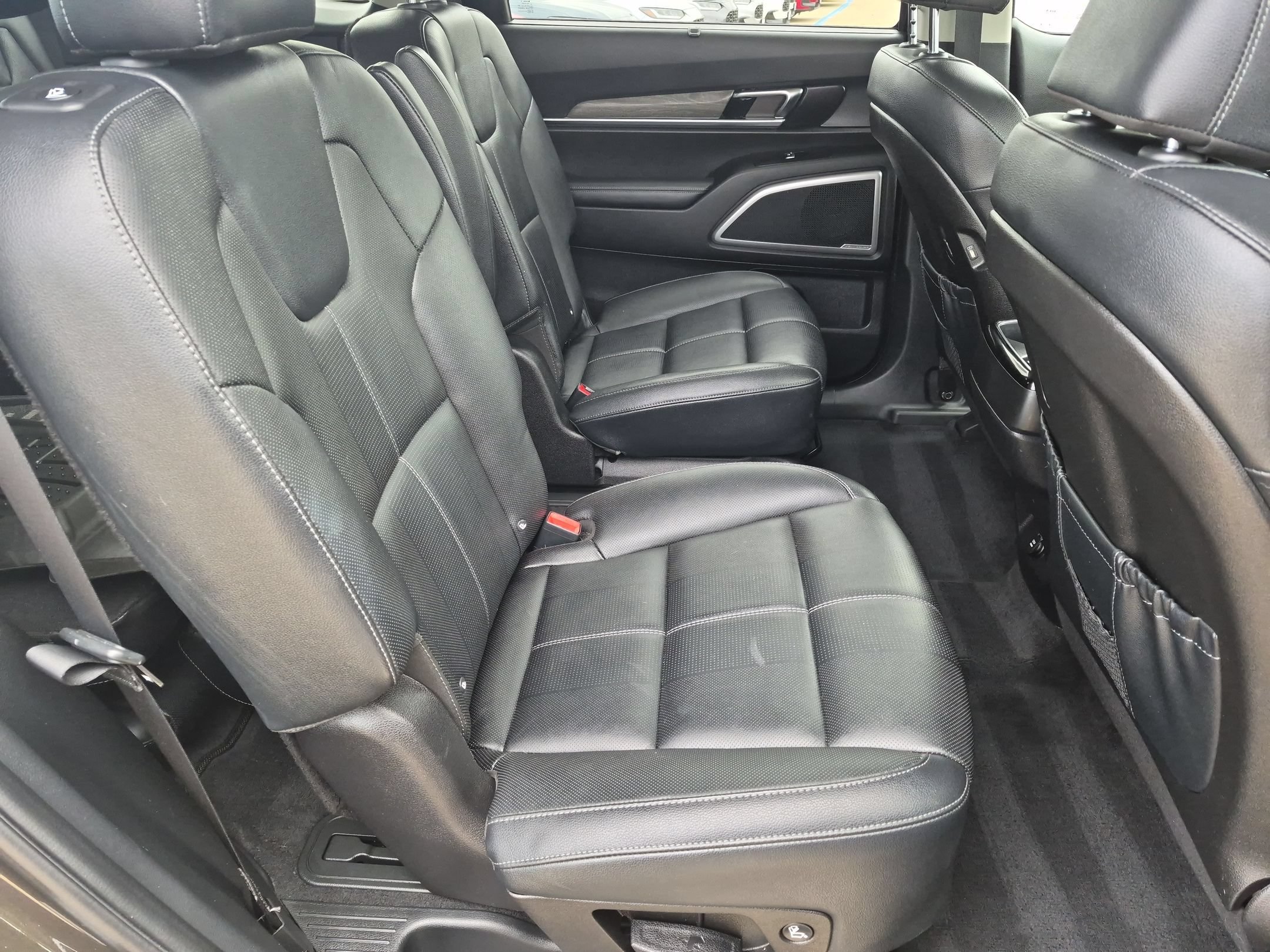 Used 2022 Kia Telluride EX w/ EX Premium Package AWD/4WD image 31