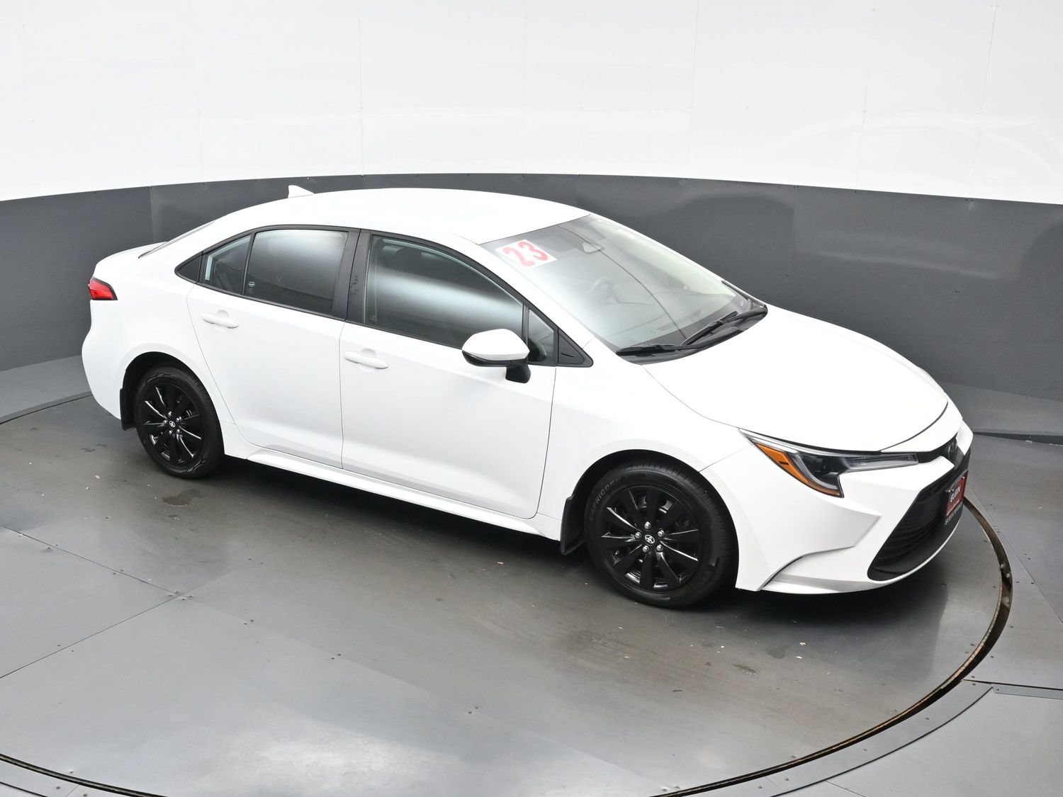 Used 2023 Toyota Corolla LE FWD image 31