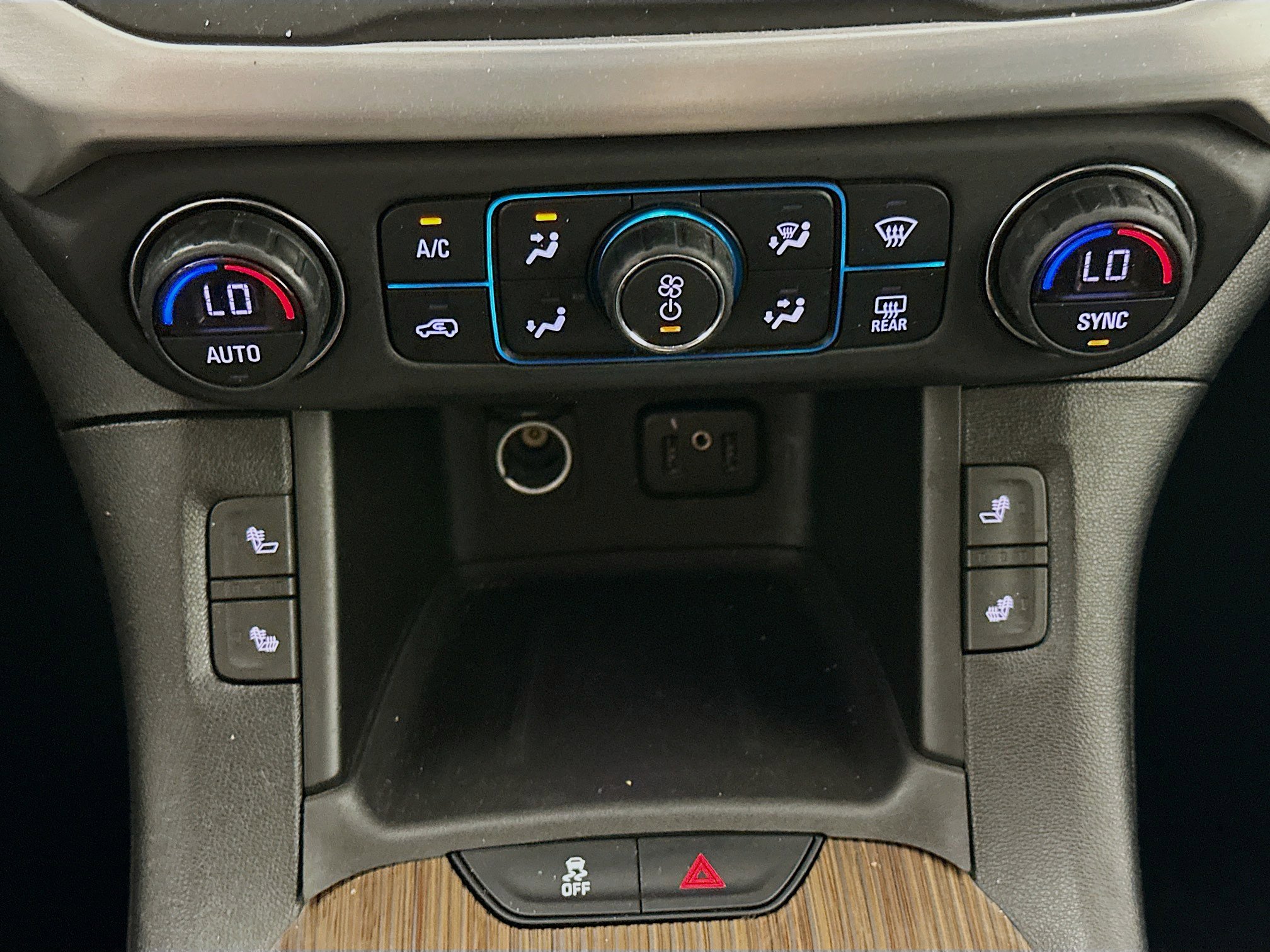 Used 2019 GMC Acadia SLE image 22