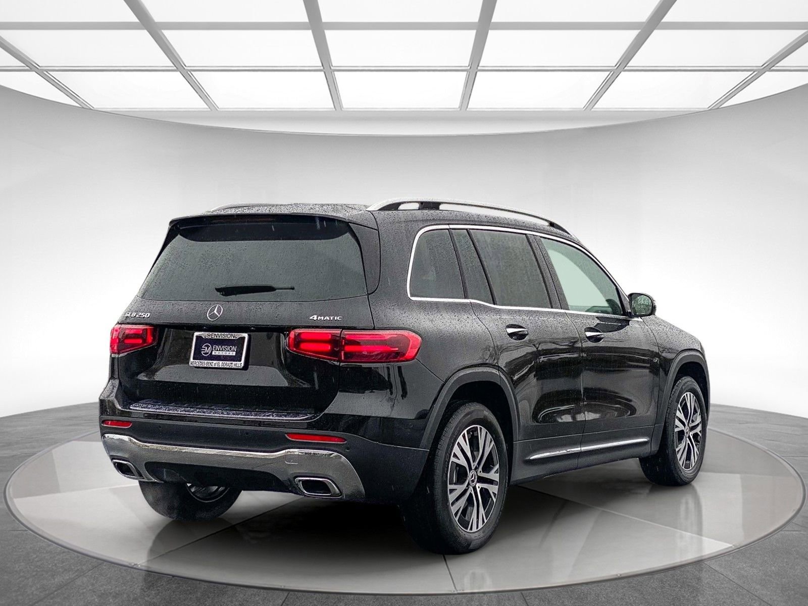 New 2025 Mercedes-Benz GLB 250 4MATIC image 4