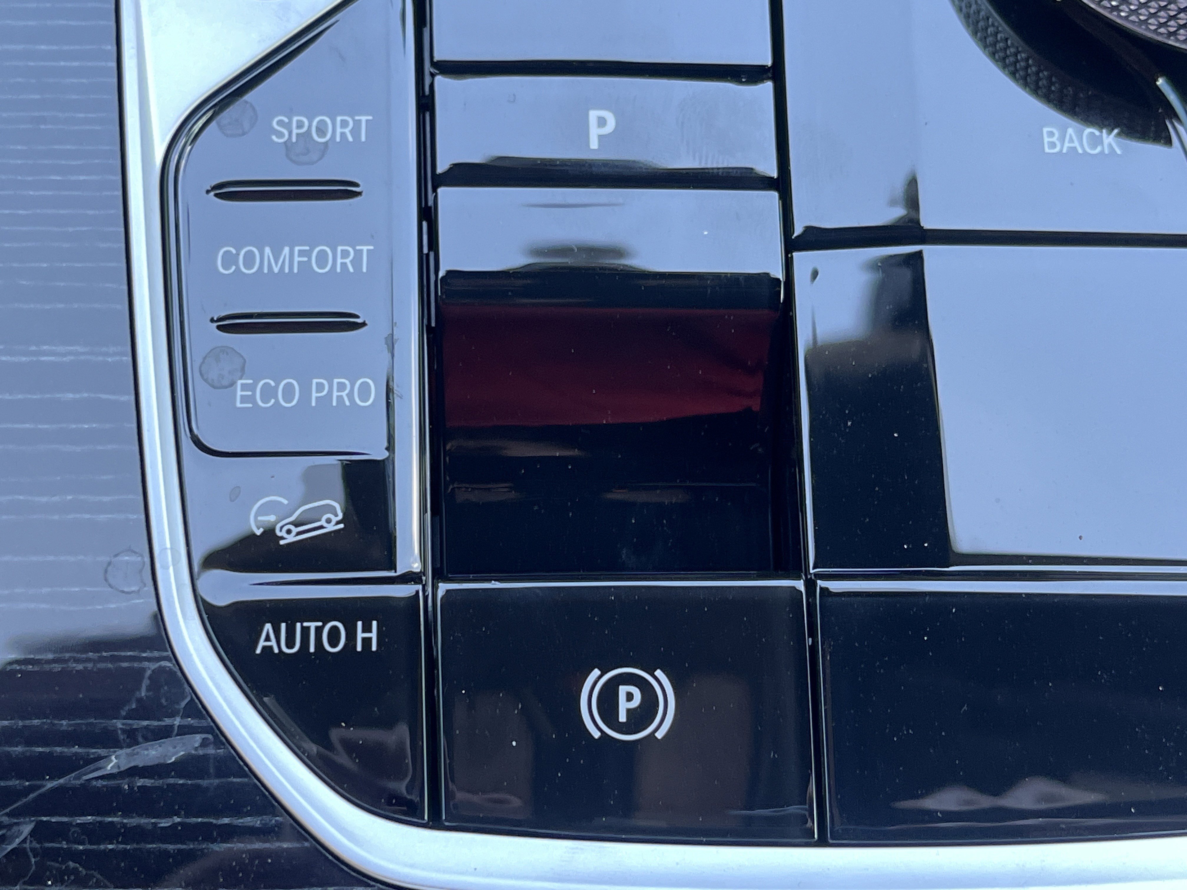 New 2026 BMW X5 xDrive40i AWD/4WD image 9