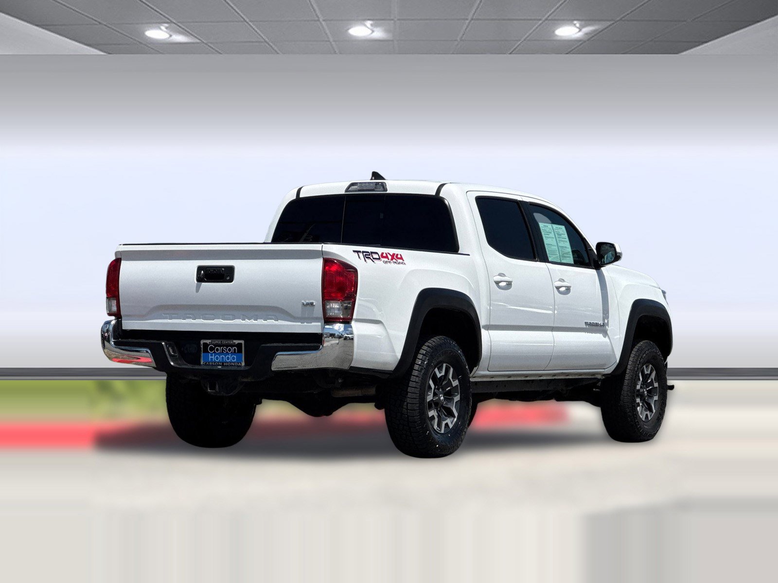 Used 2017 Toyota Tacoma TRD Off-Road w/ Tow Package (A/T) AWD/4WD image 8