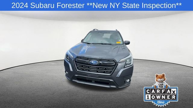 Used 2024 Subaru Forester Premium image 3