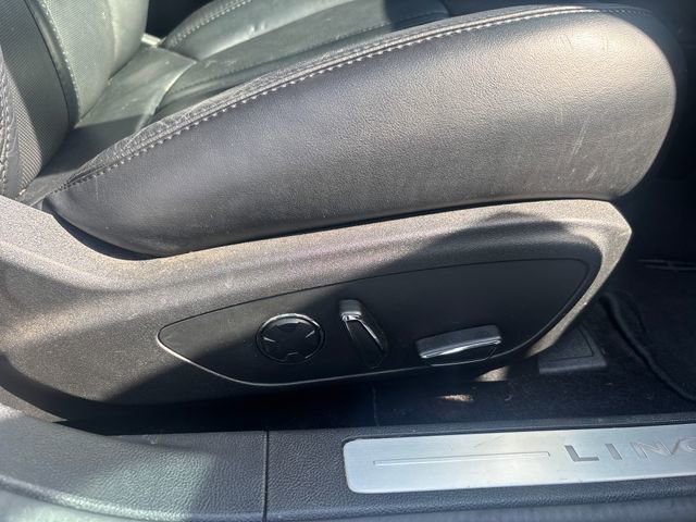 Used 2017 Lincoln MKZ Reserve AWD/4WD image 23