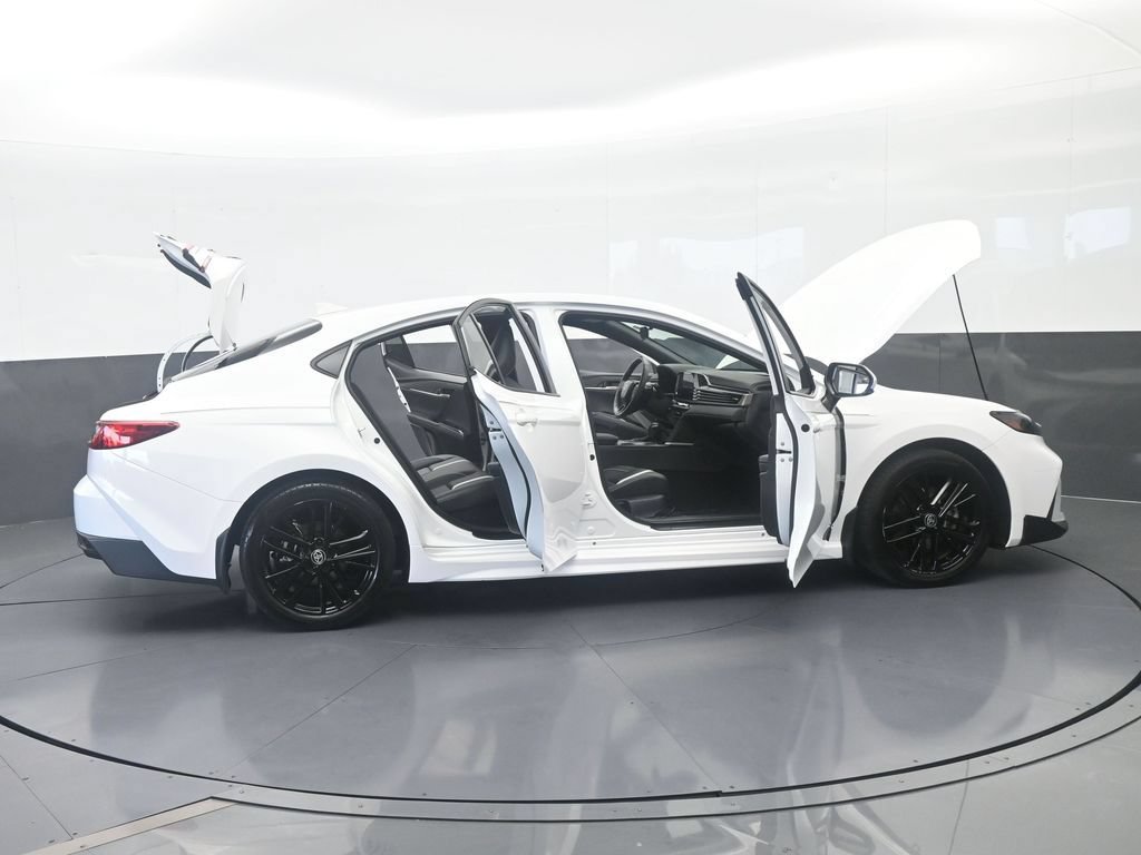 Used 2026 Toyota Camry SE FWD image 76