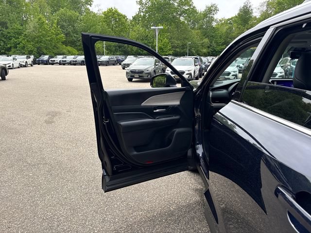 Used 2024 Toyota Grand Highlander AWD image 22