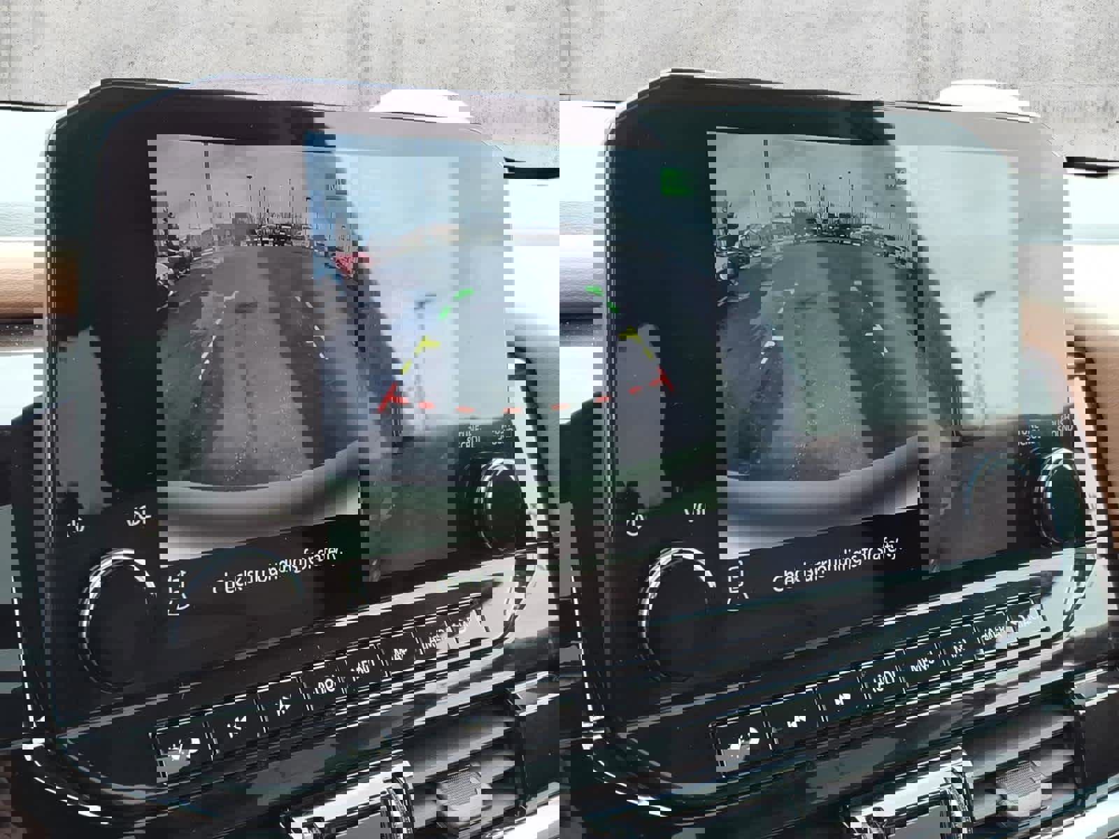 Used 2024 Nissan Pathfinder Platinum AWD/4WD image 20