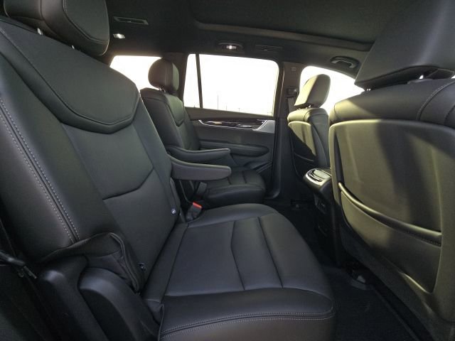 Used 2024 Cadillac XT6 Premium Luxury w/ LPO, Floor Liner Package AWD/4WD image 15