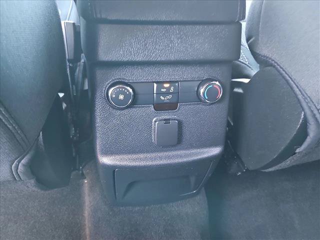 Used 2018 Ford Explorer XLT w/ Equipment Group 201A AWD/4WD image 16
