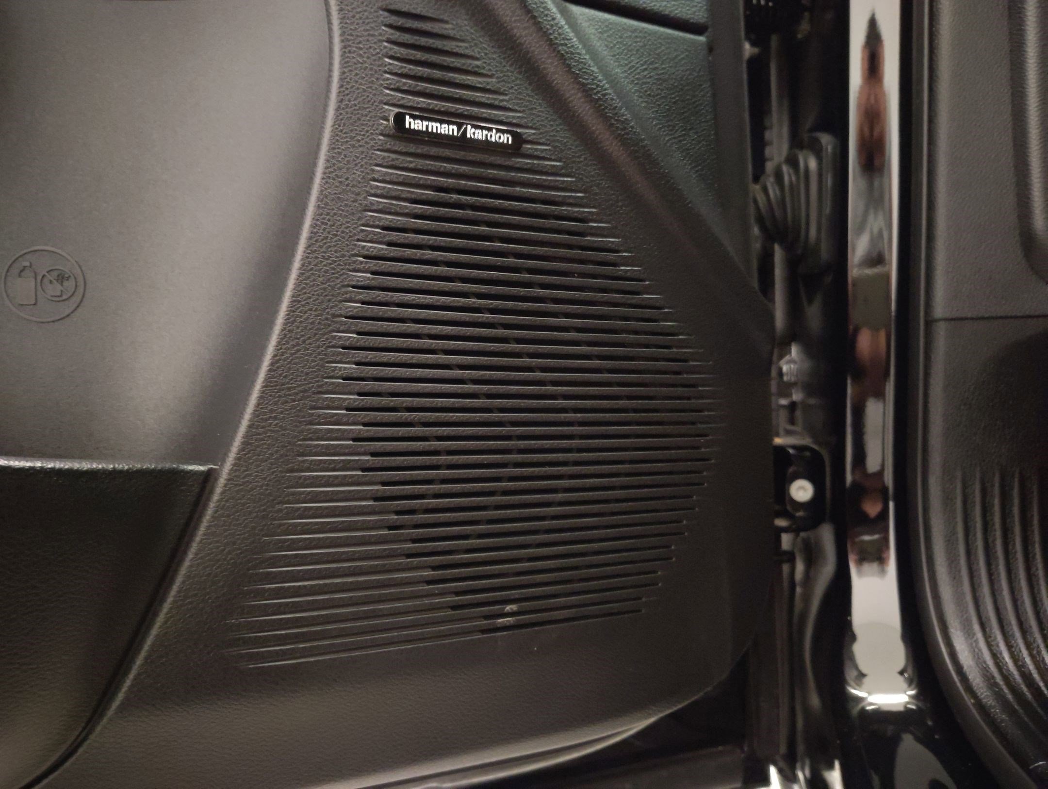 Used 2016 Dodge Challenger SRT Hellcat image 20