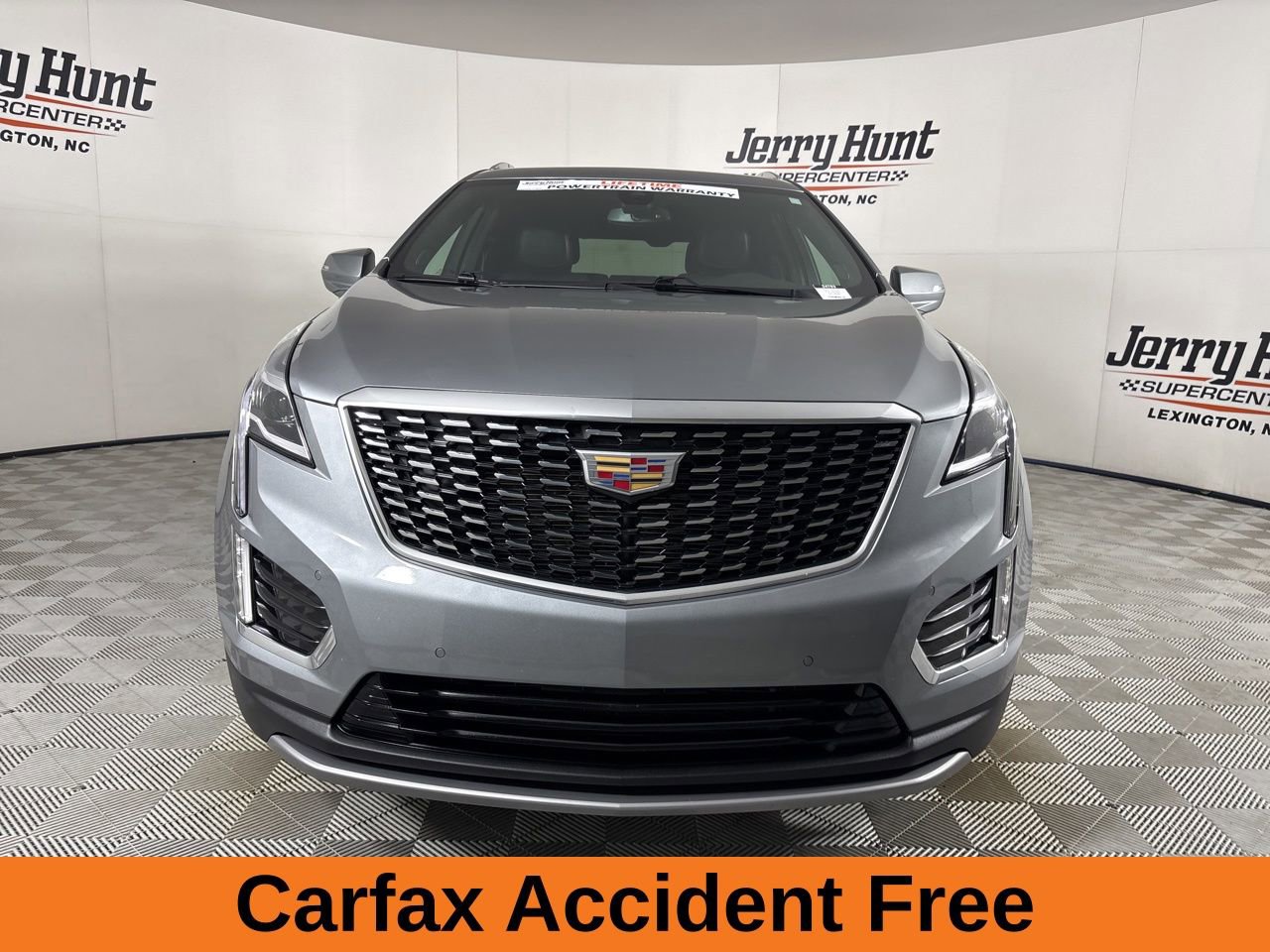 Used 2025 Cadillac XT5 Premium Luxury image 3