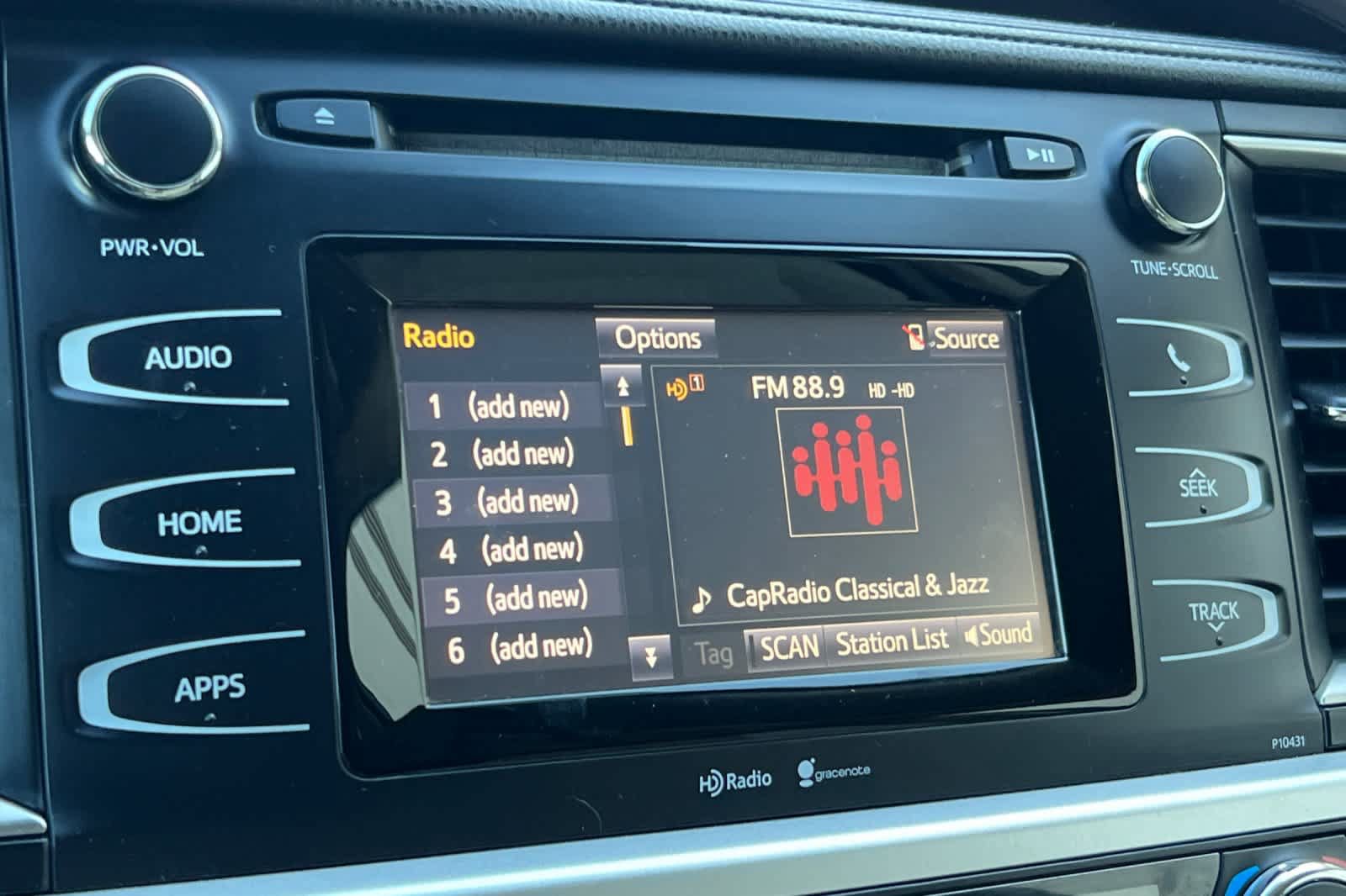 Used 2014 Toyota Highlander Plus FWD image 21
