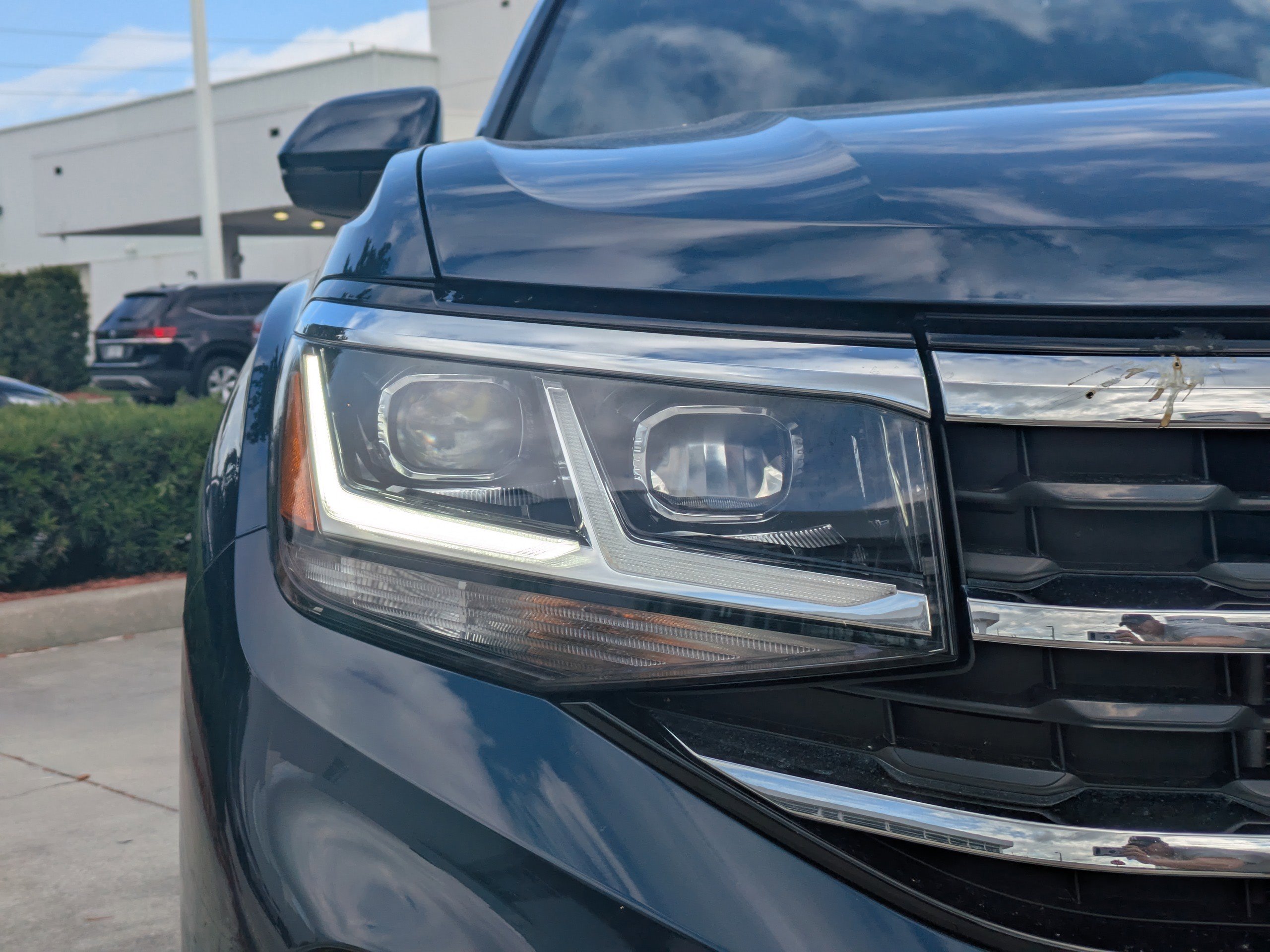 Used 2023 Volkswagen Atlas Cross Sport SE FWD image 10