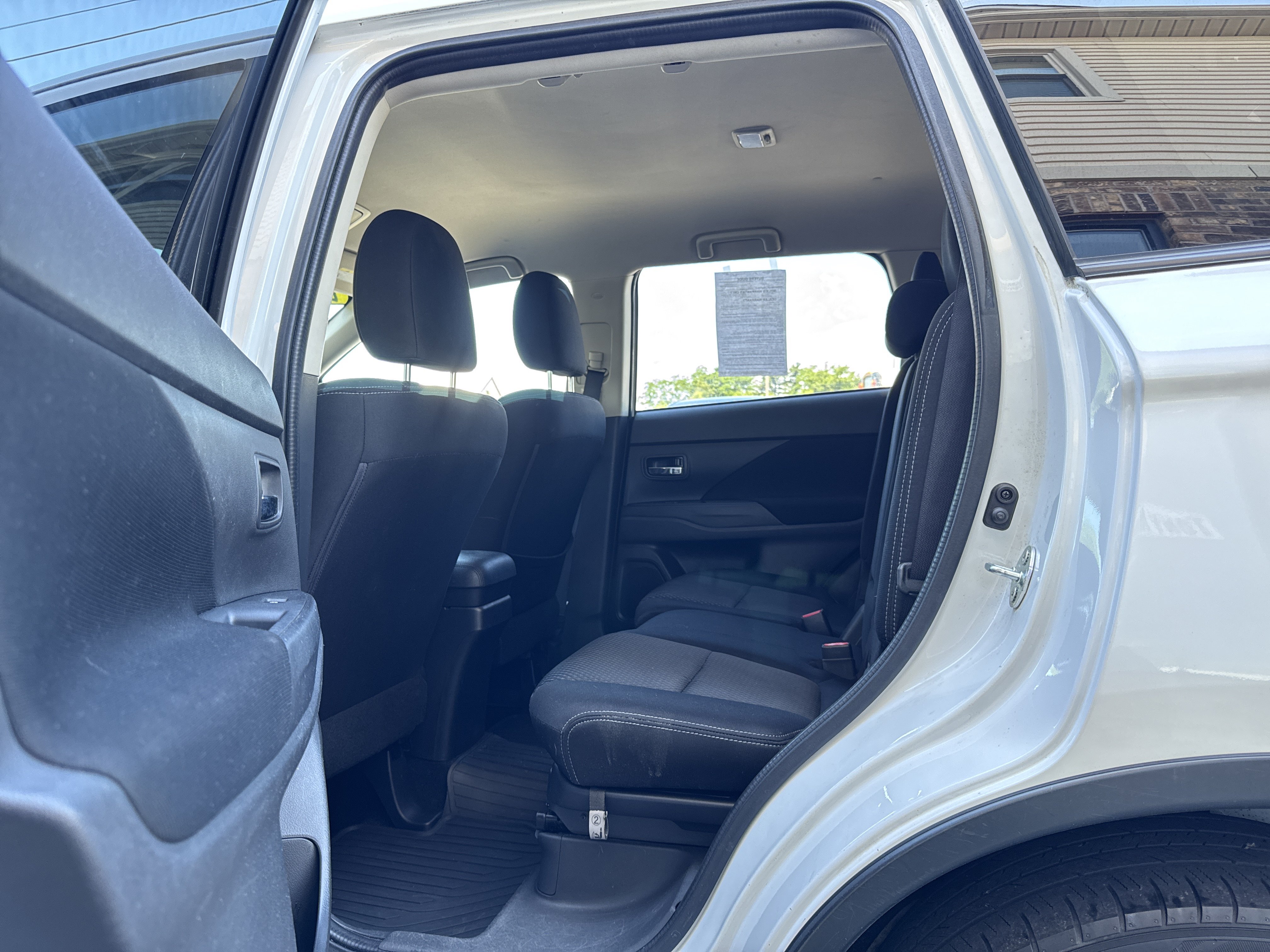Used 2016 Mitsubishi Outlander ES FWD image 10