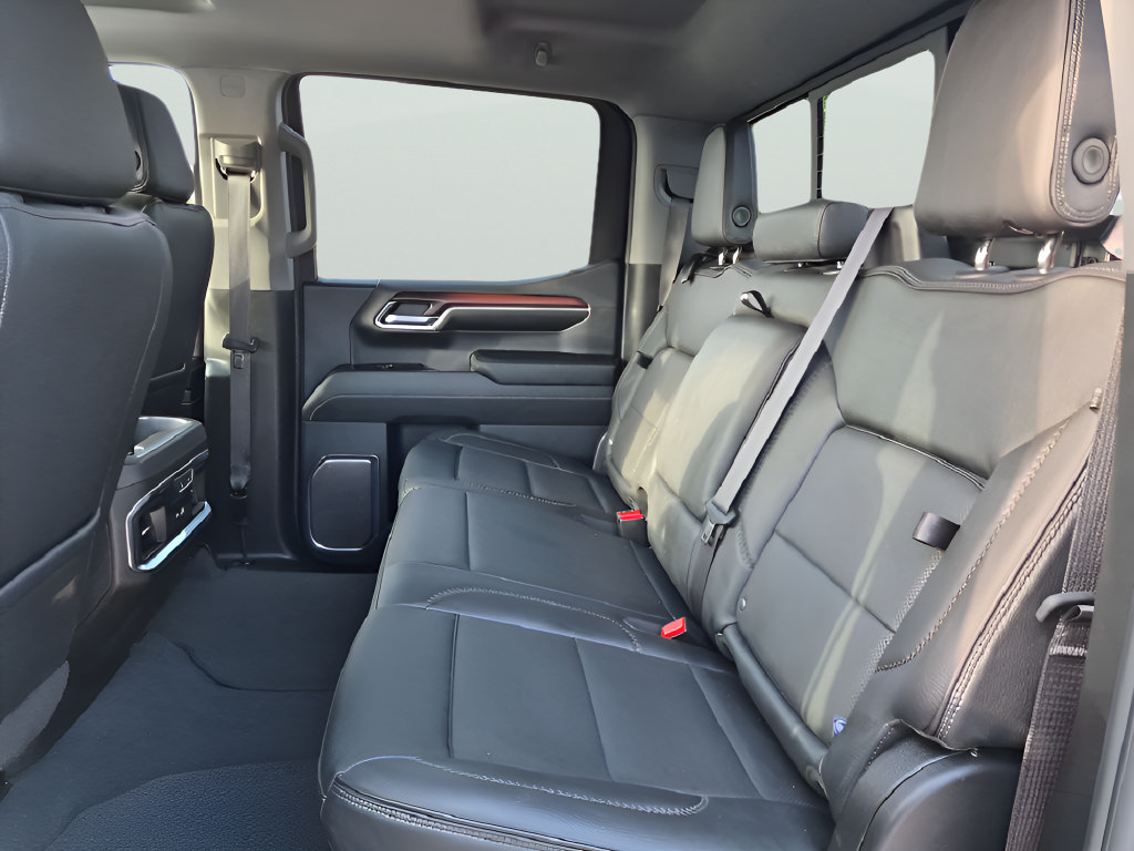 Used 2024 GMC Sierra 1500 Denali AWD/4WD image 39