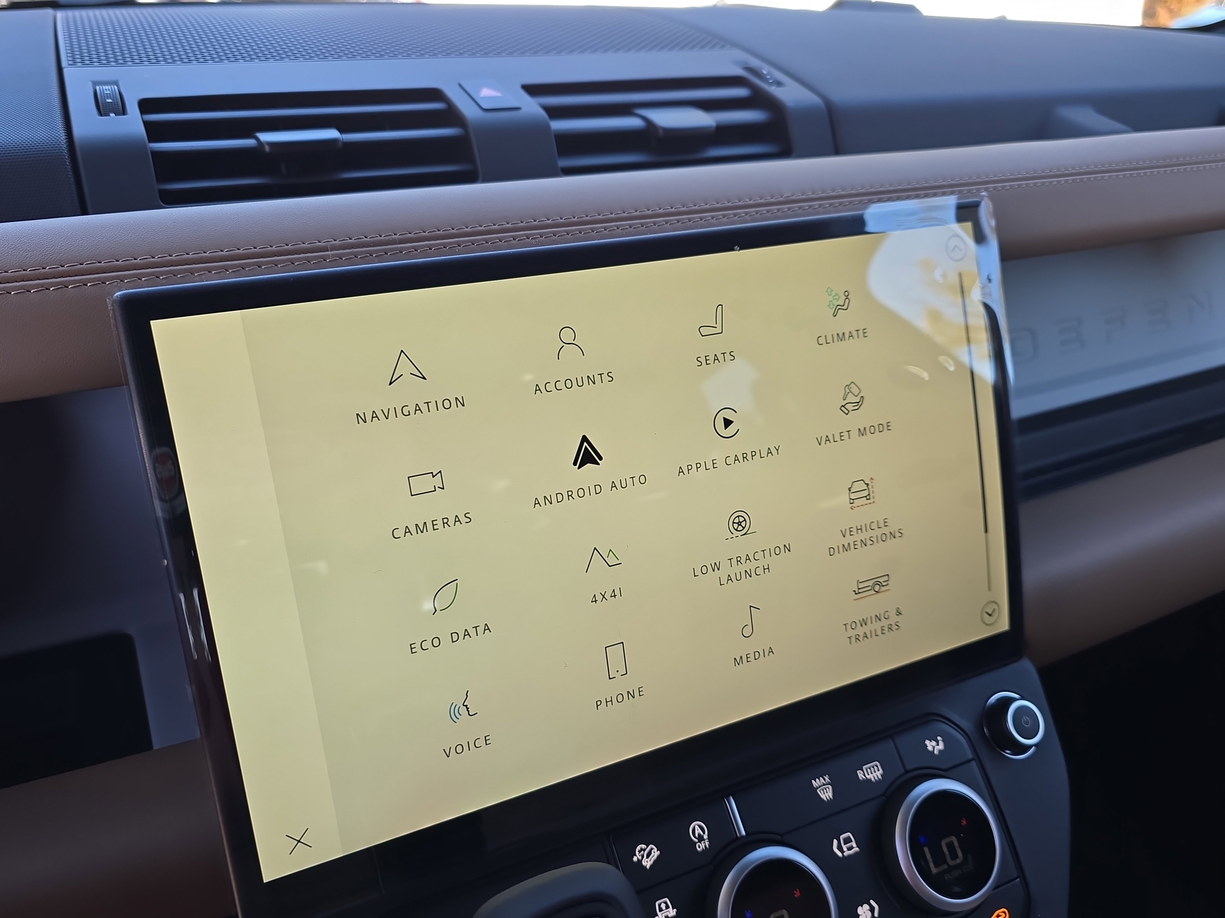 New 2026 Land Rover Defender 110 S image 20