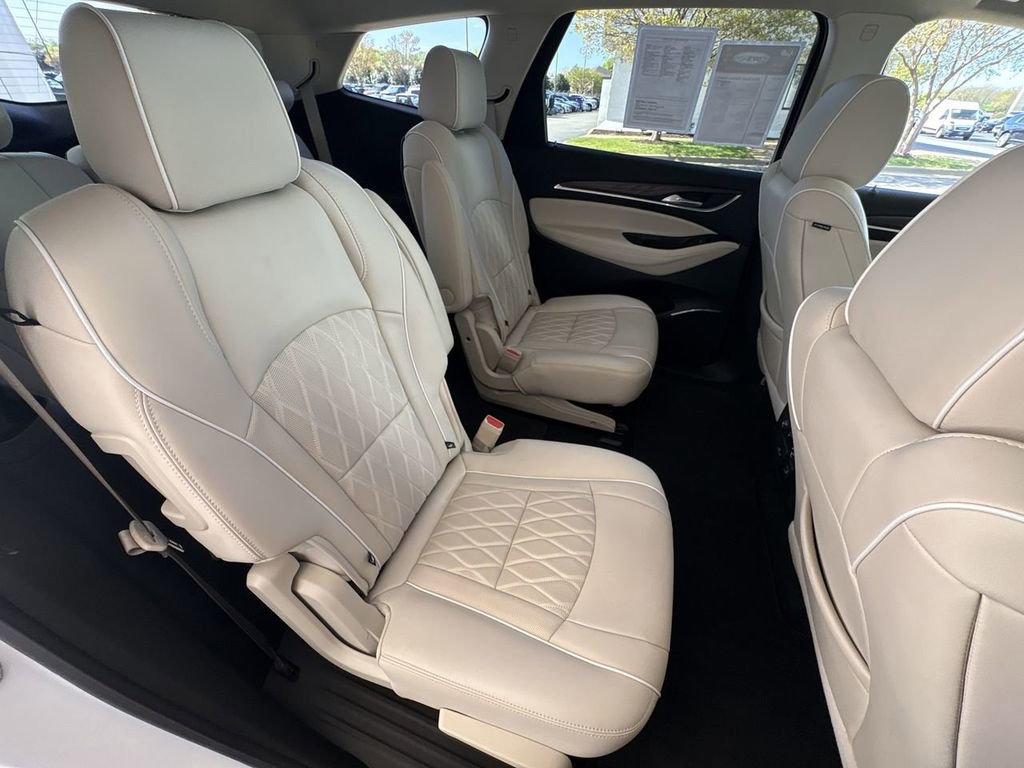 Certified 2024 Buick Enclave Avenir w/ Avenir Technology Package image 28